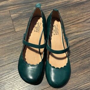 Miz Mooz Tate Mary Jane Leather Pumps Dark Green Size 9